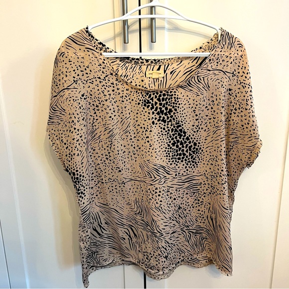 Urban Outfitters Black and White Cheetah/Zebra Print Blouse, Size M - Picture 1 of 6